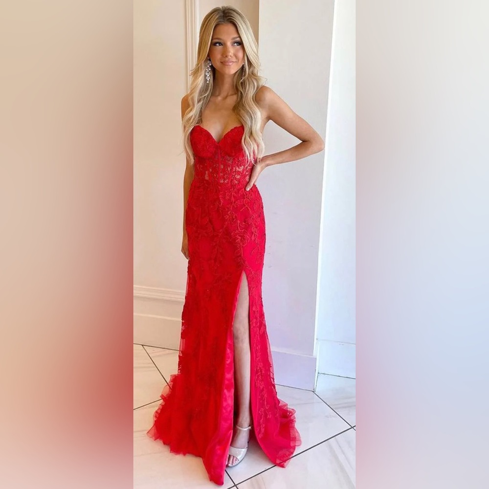 Sherri Hill Red Sweetheart Neckline Dress 4